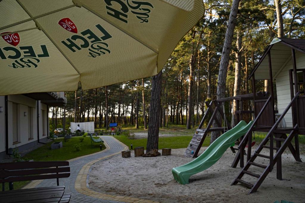 Ogród w obiekcie Pensjonat i Restauracja Laguna