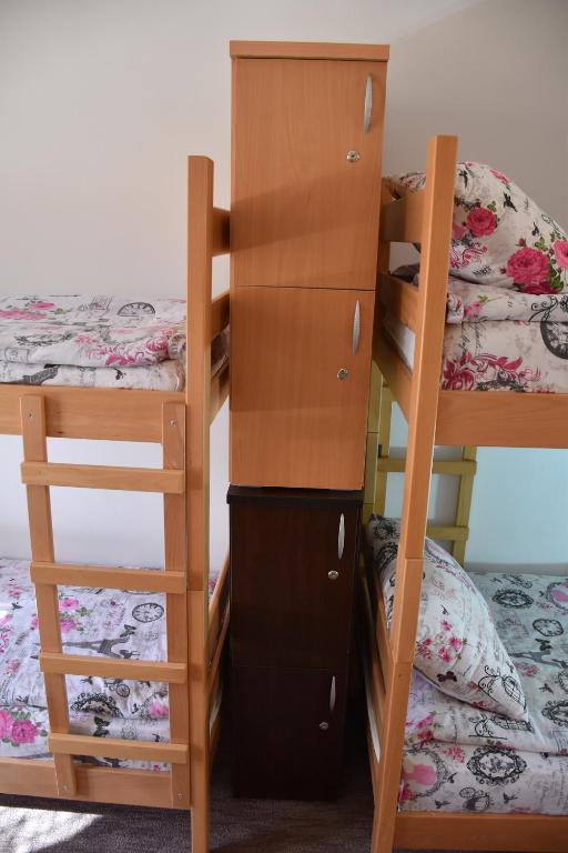 Exit Labirint Centar - Cama En Habitación Compartida Femenina De 6 Camas