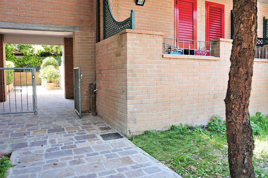 Budova, v ktorej sa apartmán nachádza