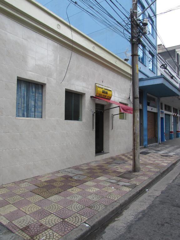  Hospedaria Meni Sob Nova Direção Próximo ao Brás e 25 de Março