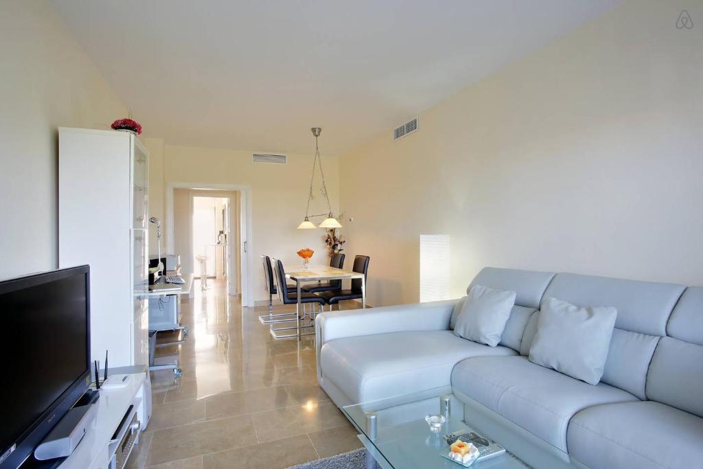 Apartment in Exclusive Golf Resort, La Línea de la Concepción, Spain