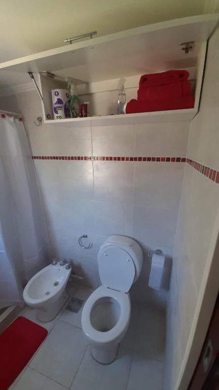 Departamento cómodo, muy iluminado y bien ubicado.