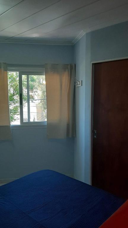 Departamento cómodo, muy iluminado y bien ubicado.