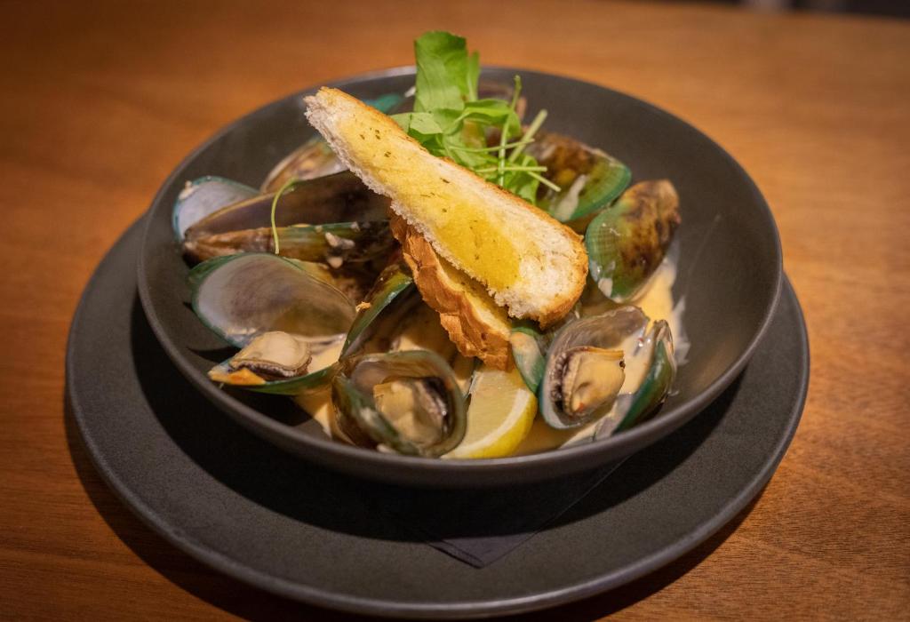 Beachfront Hotel Hokitika - Resim 40