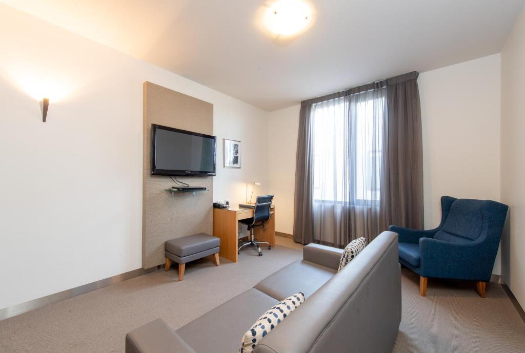Mawson Lakes Hotel - Resim 5