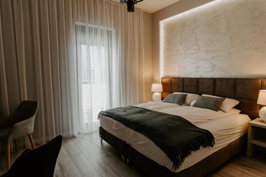 Apartamenty i Pokoje InforesPark - Sala De Doble O Gemela Superior Con Terraza