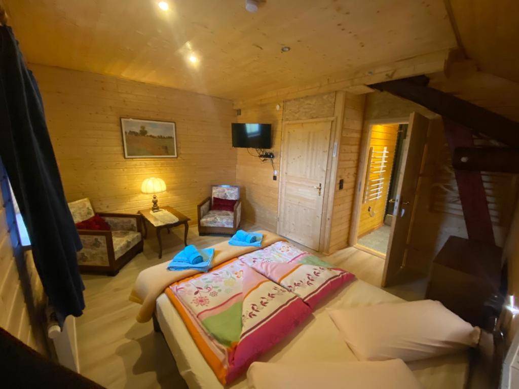 Maison Carmen - Restaurant , meublé de tourisme, appartements - Double Room With Private Bathroom