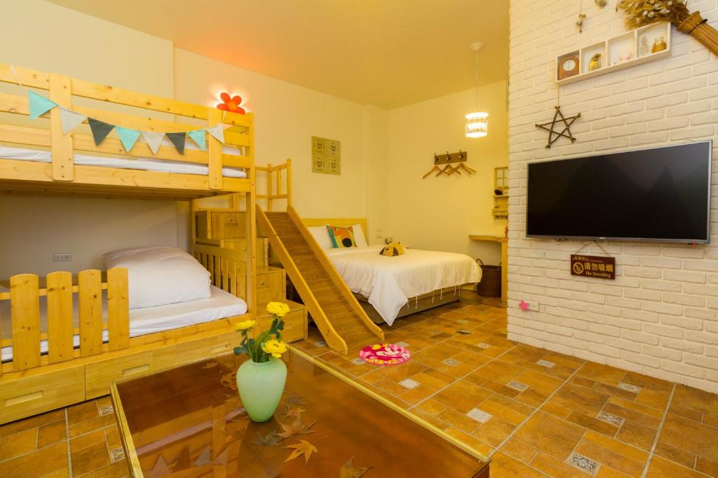 Postel nebo postele na pokoji v ubytování 獨立麻雀小屋4-6人房-不會接觸到其他旅客