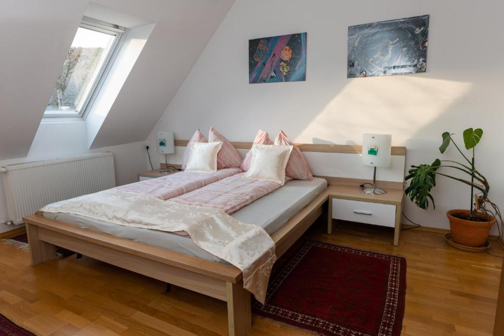 Postel nebo postele na pokoji v ubytování Villa Tabody