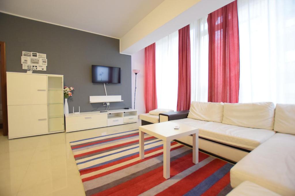 Decebal Residence Apartments - One-Bedroom Apartment