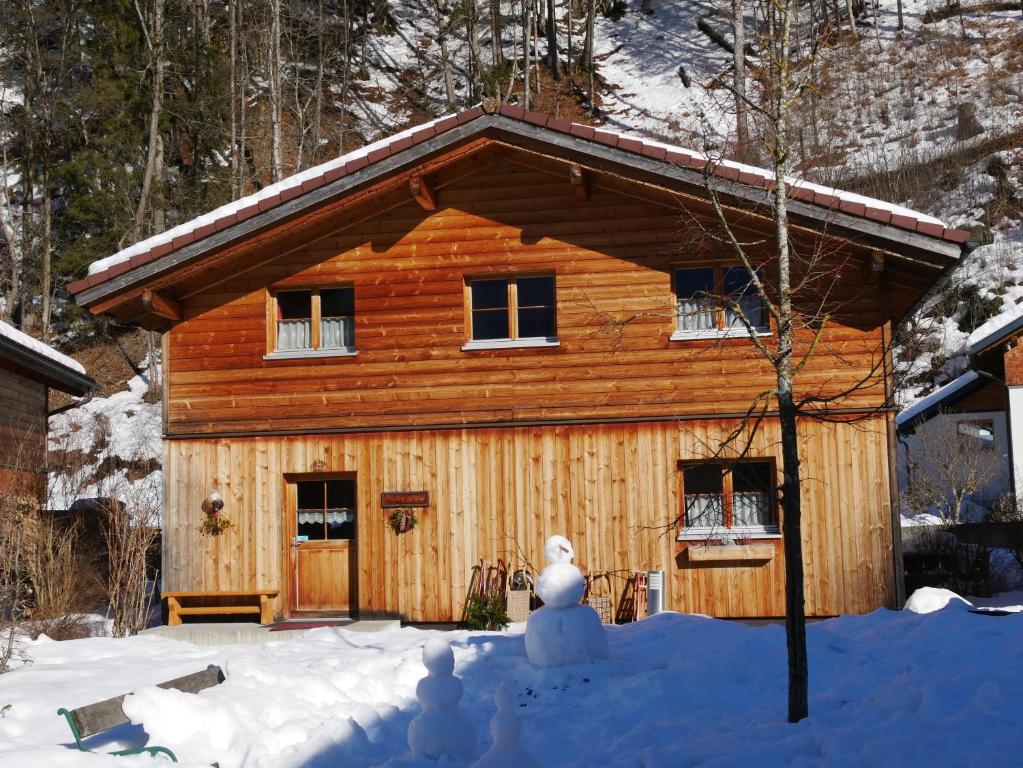 Ferienhaus Valleu v zimě