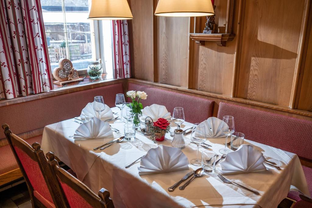 Restaurace v ubytování Postgasthof Fischerwirt