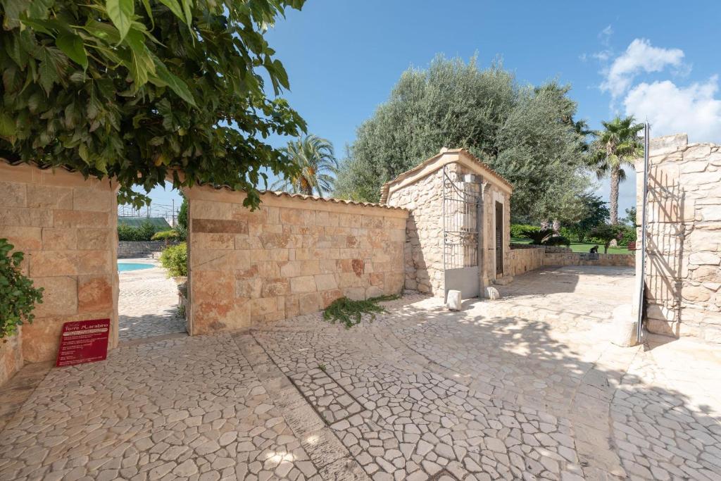 Zdjęcie z galerii obiektu Relais Torre Marabino w mieście Ispica