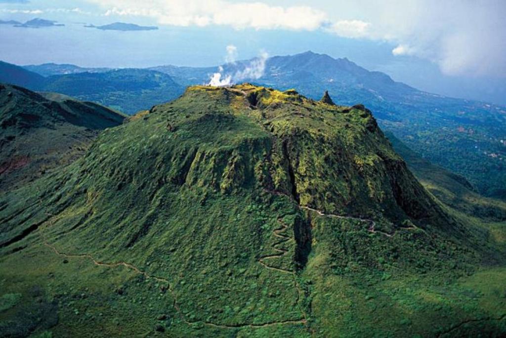 Gallery image of KAZADIDOU - Résidence Grand Cap - Vue Mer et Montagne - Piscine in Le Gosier