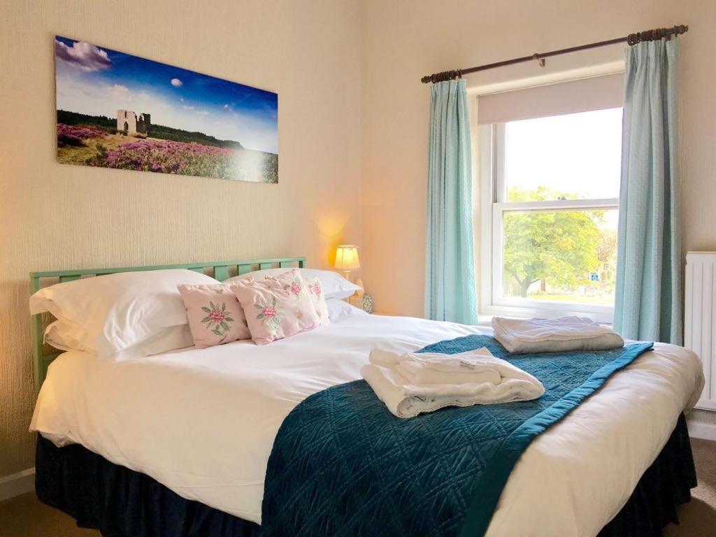 The Horseshoe Country Inn - 
