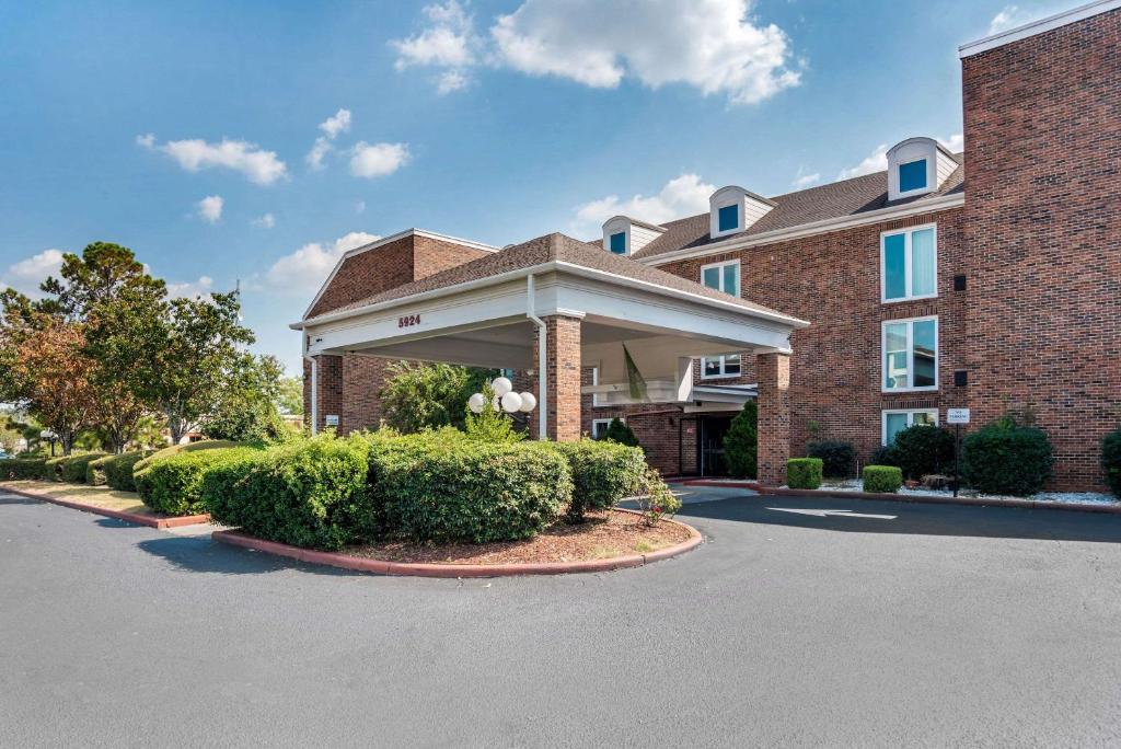 Gallery image of Baymont by Wyndham Montgomery AL in Montgomery