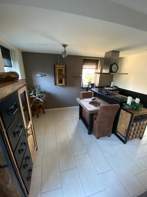 Kuchyň nebo kuchyňský kout v ubytování Beach bungalow Hellevoetsluis