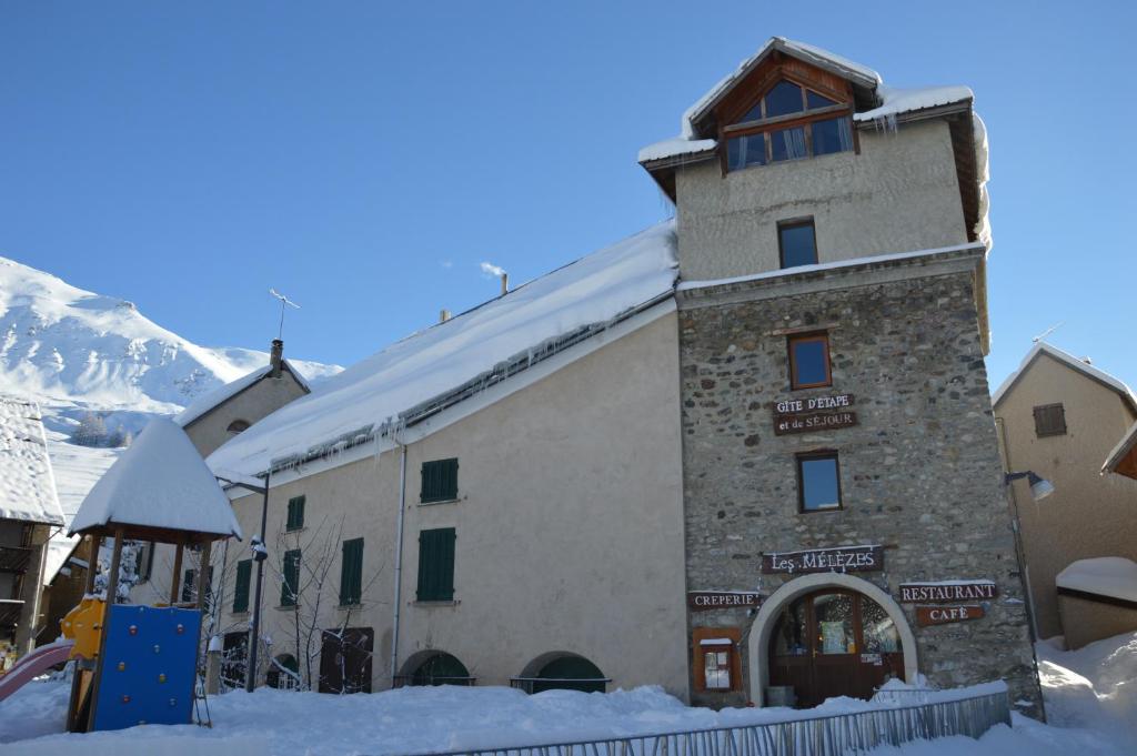 LE GÎTE LES MELEZES v zimě