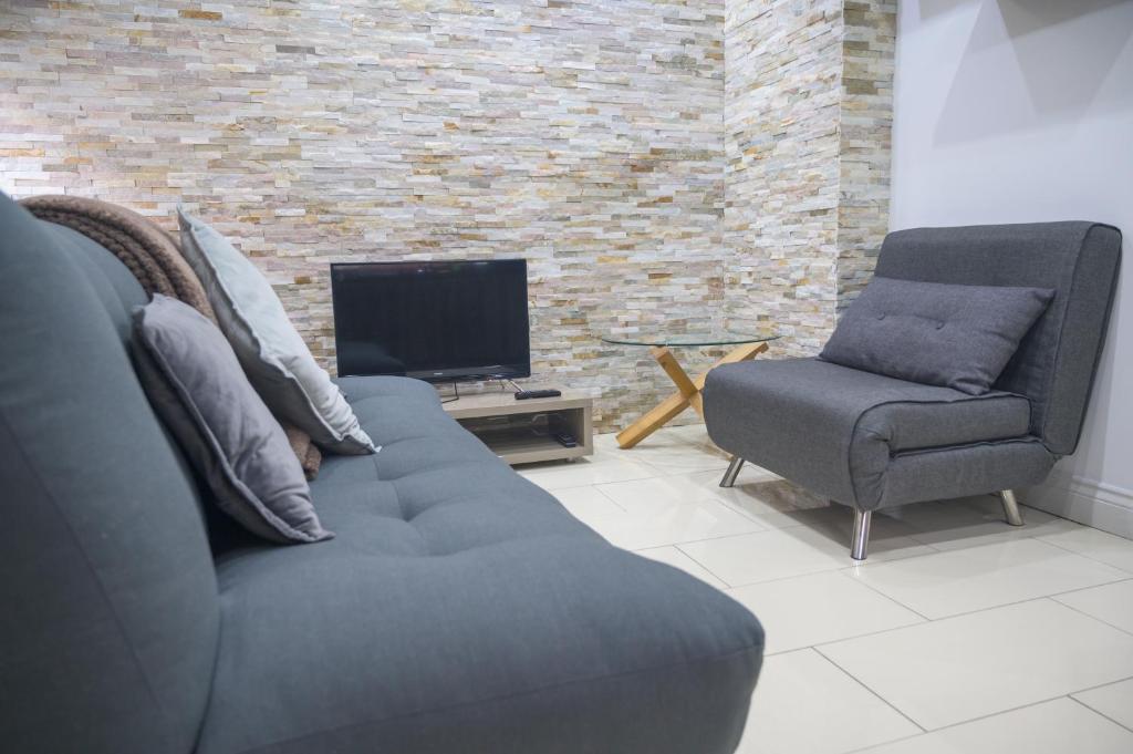 V2 Apartments Park Row - One-Bedroom Apartment (Flat 1)