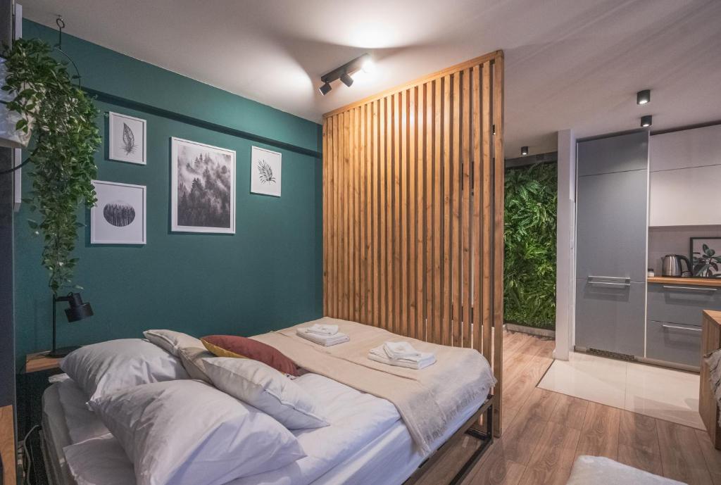 Spacious Apart ~ 150m Main Square ~ Self check-in 24h - 6