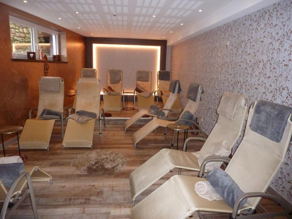 Posezení v ubytování Akzent Waldhotel Rheingau