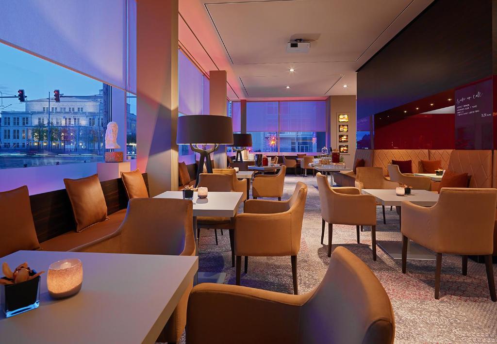 Posezení v ubytování Radisson Blu Hotel Leipzig