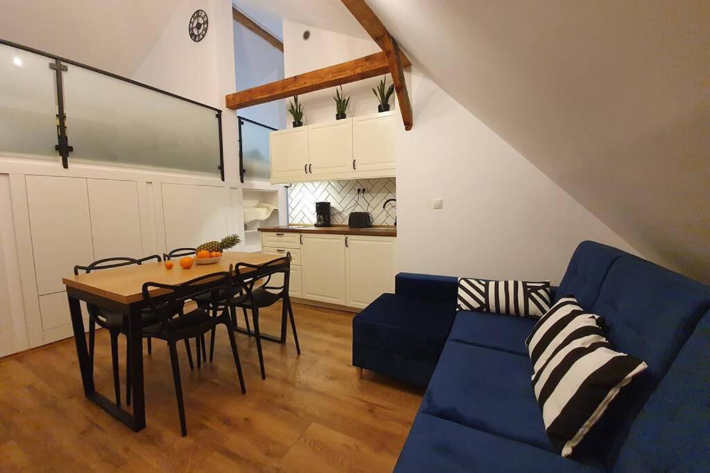 Kuchyňa alebo kuchynka v ubytovaní Koci Dom Loft