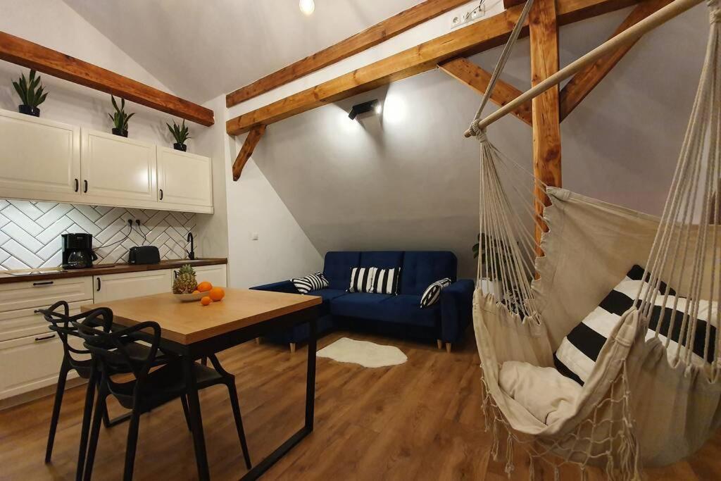 Kuchyňa alebo kuchynka v ubytovaní Koci Dom Loft