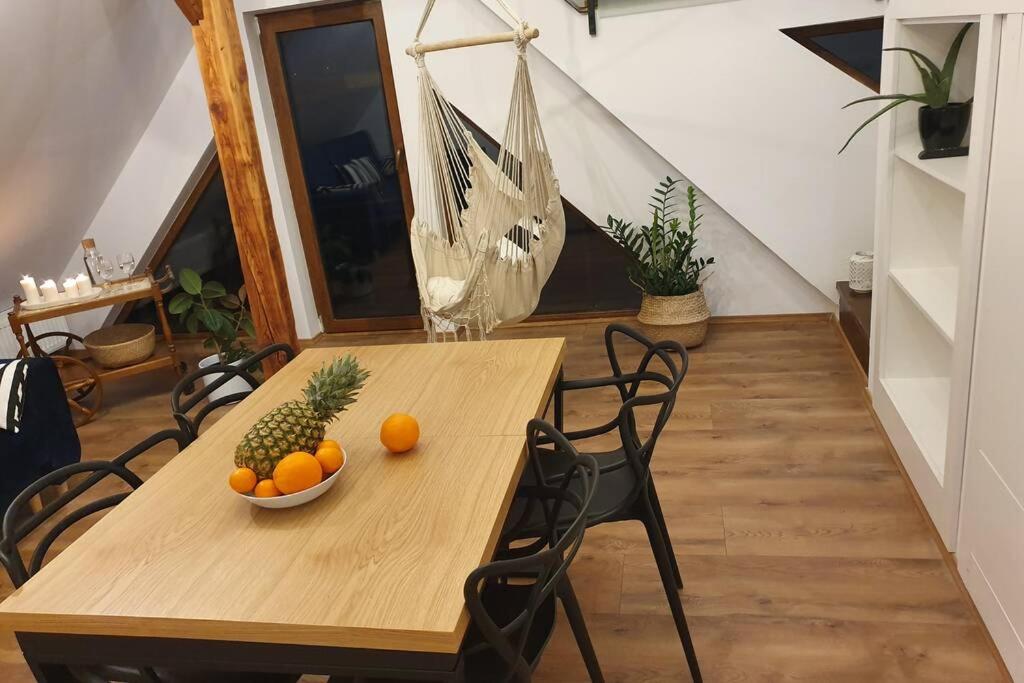 Posedenie v ubytovaní Koci Dom Loft