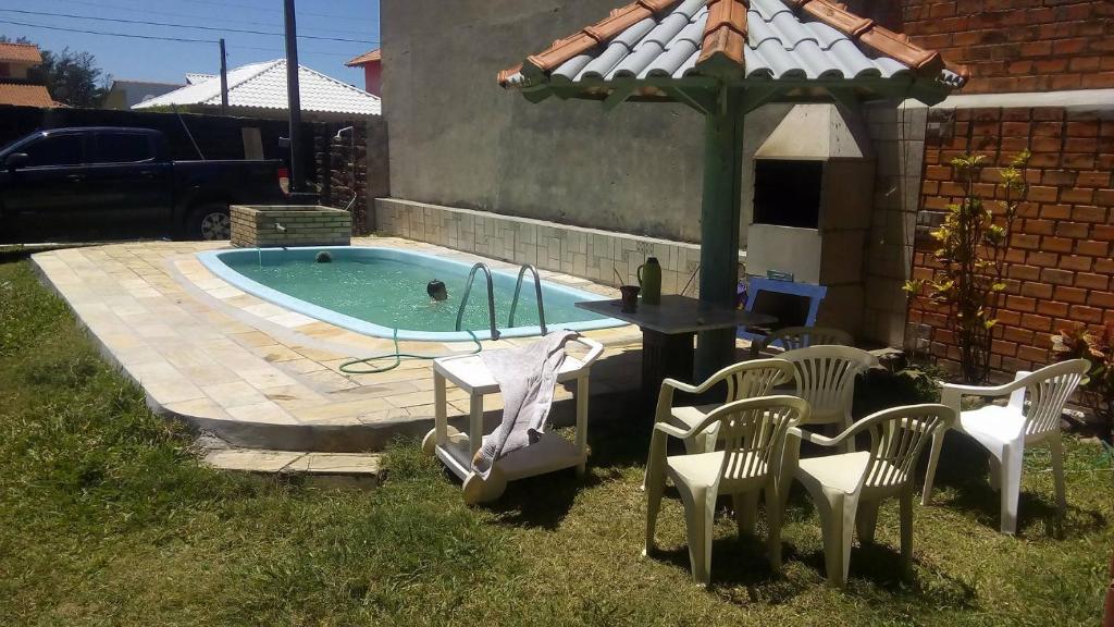  CASA BEIRA MAR ACOMODA 15 PESSOAS COM PISCINA