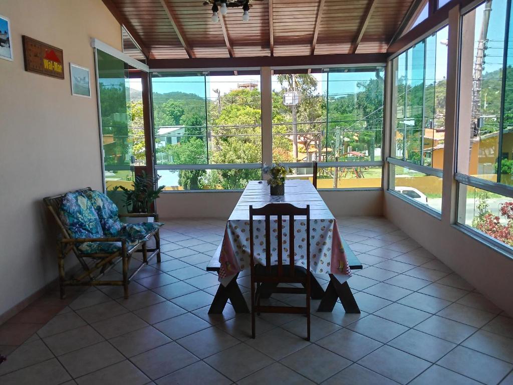  PONTA DAS CANAS PÉ NA AREIA RESIDENCIAL