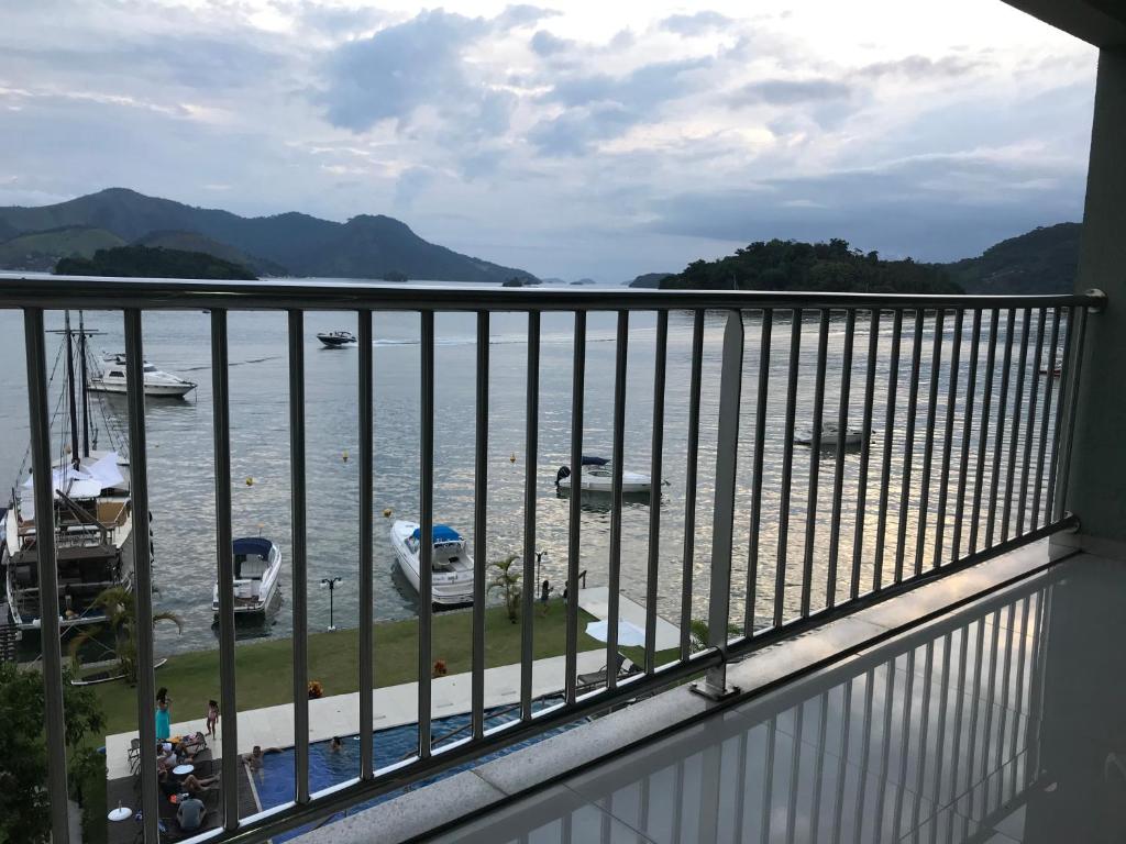  COBERTURA COM VISTA PARA O MAR (PIER103)