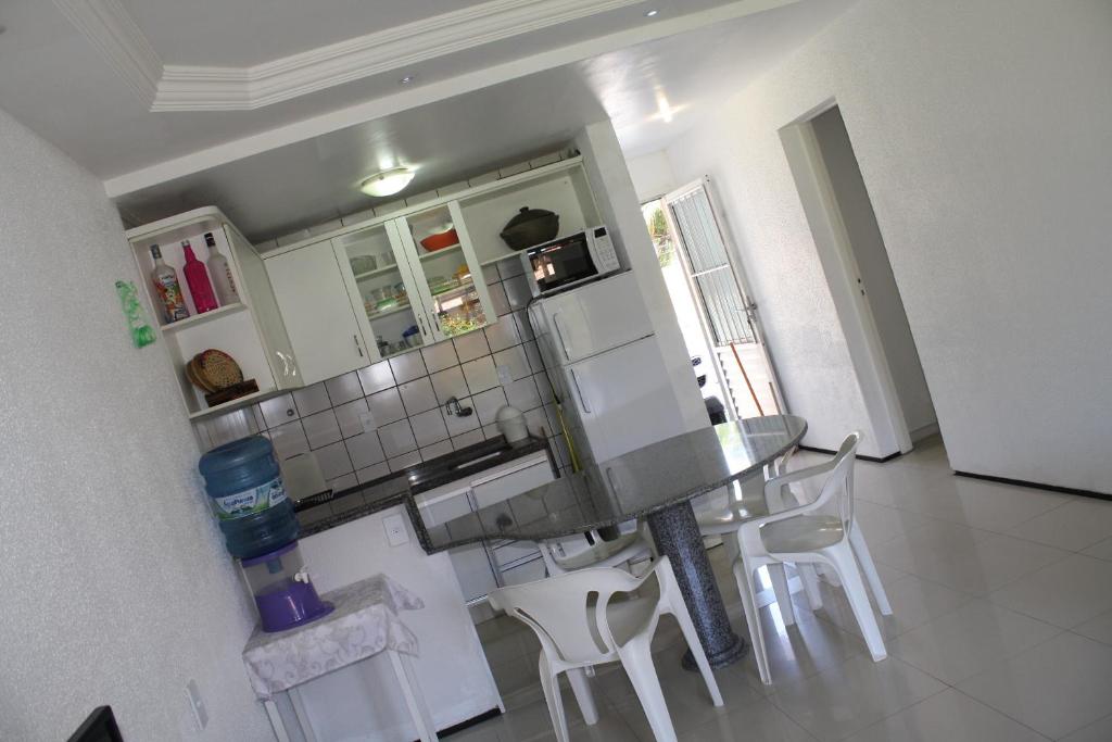  APARTAMENTOS NO CARTIER PRAIA DO FUTURO FORTALEZA CONFORTAVEL COM 2 QRTOS 1 suite