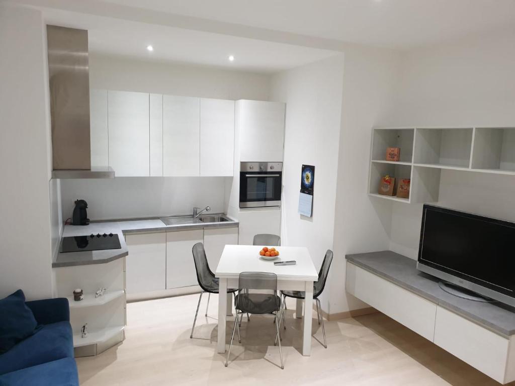 Blu's Apartment sul Talvera - Housity