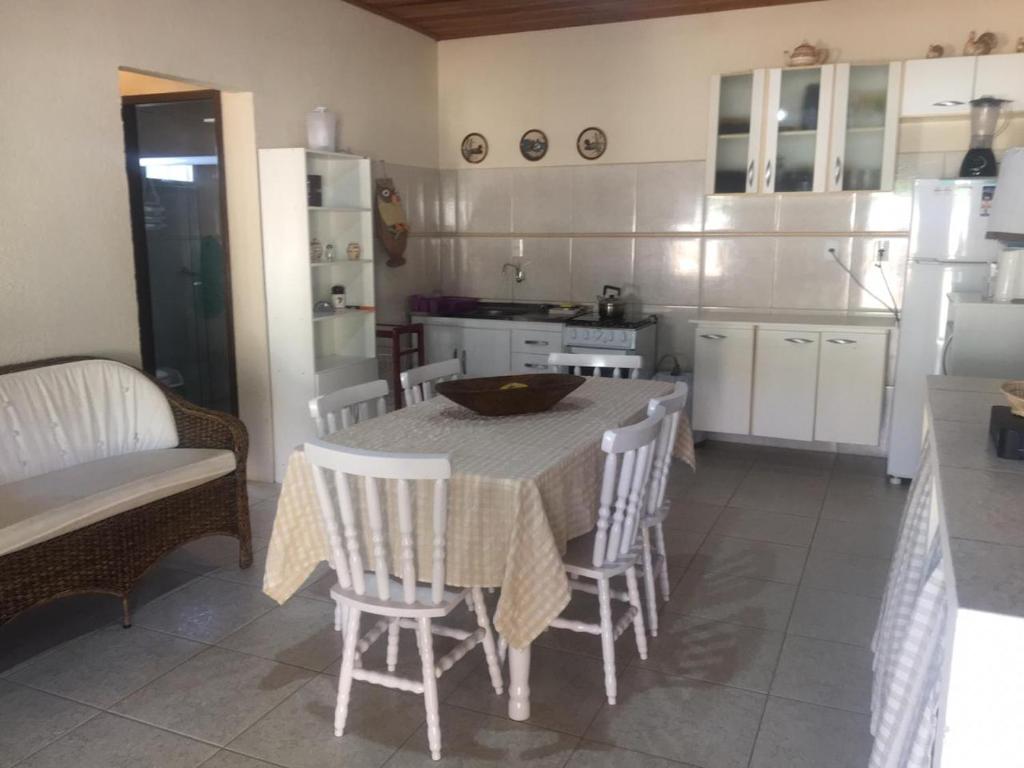 Casa Pé na Areia Frente ao Mar do Pântano do sul!!