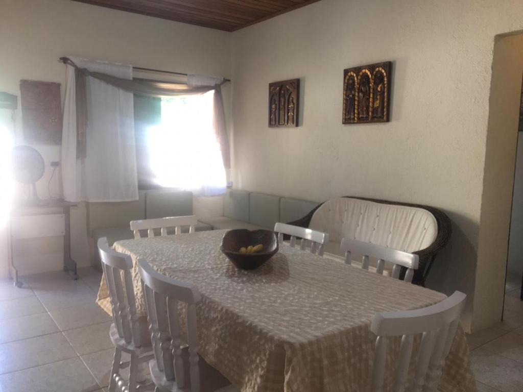  Casa Pé na Areia Frente ao Mar do Pântano do sul!!
