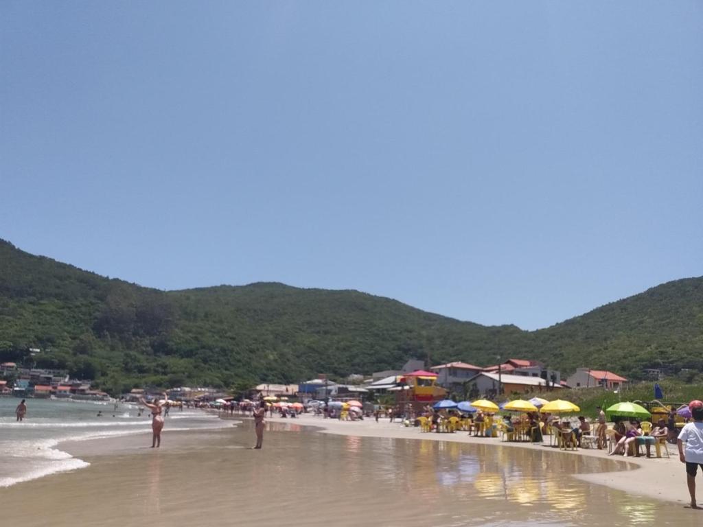  Casa Pé na Areia Frente ao Mar do Pântano do sul!!