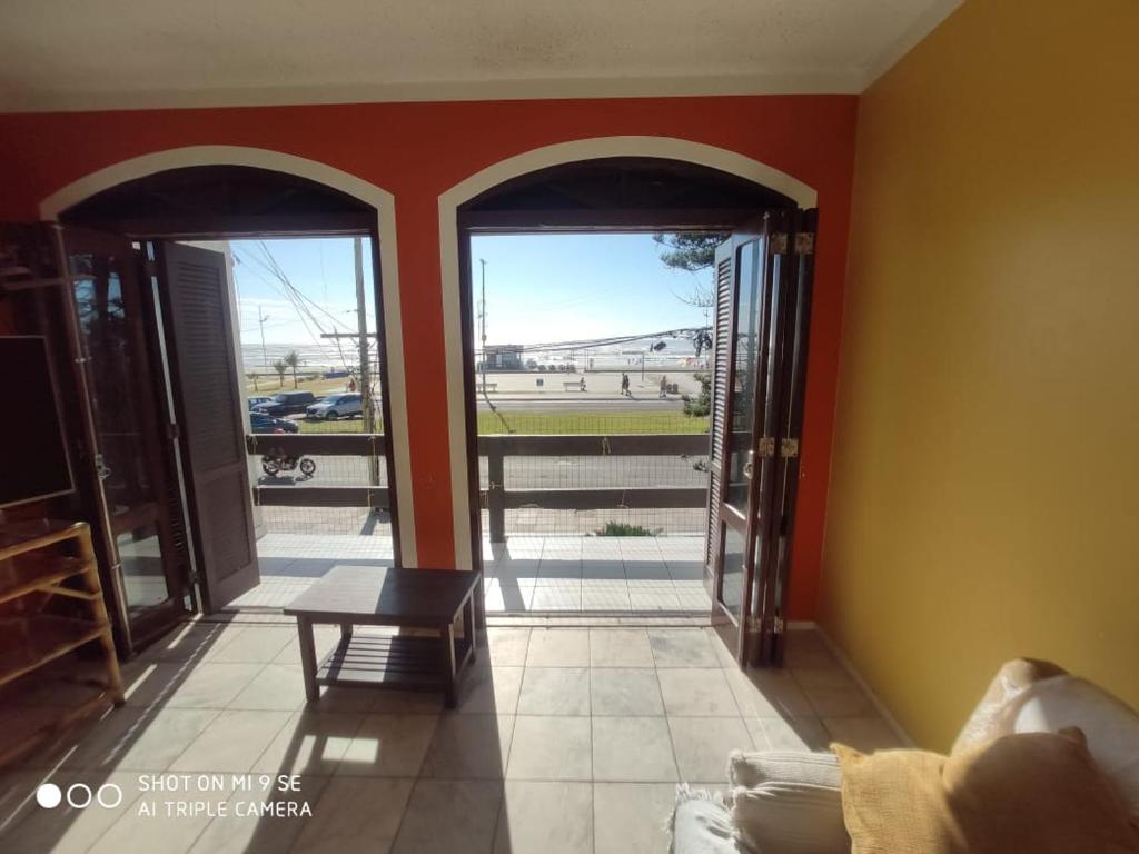  Apartamento Ed. Ouro Preto Beira Mar