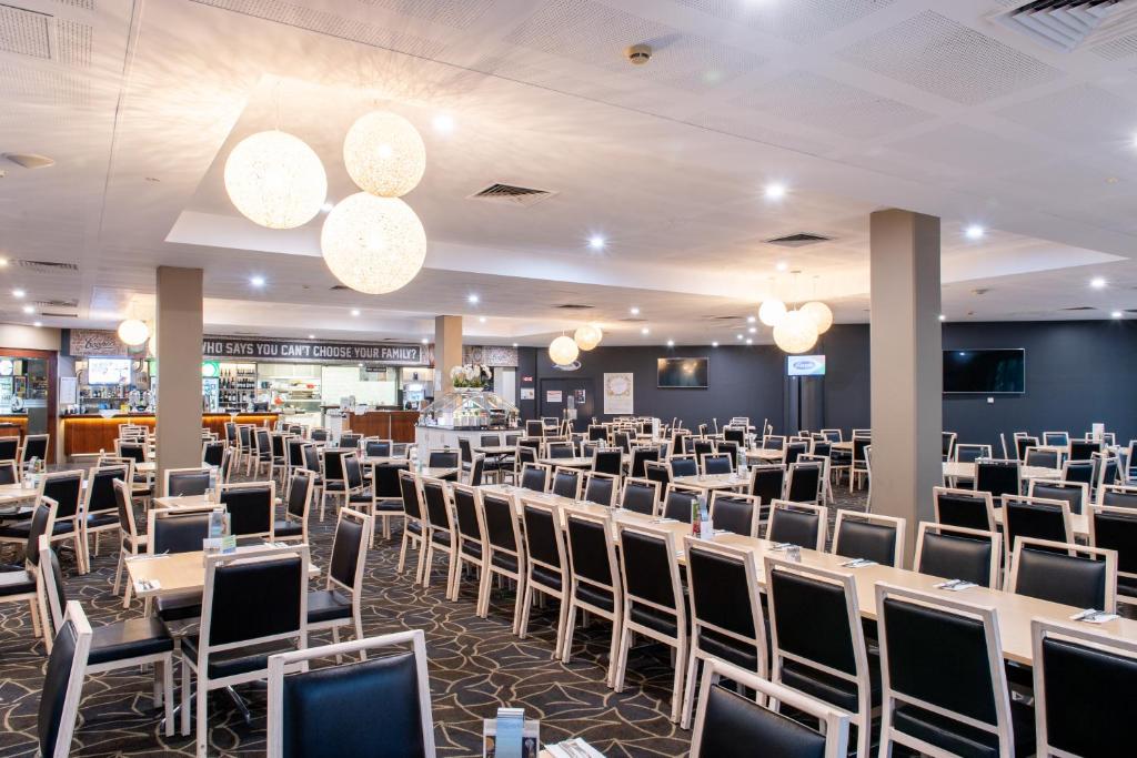 Mawson Lakes Hotel - Resim 11