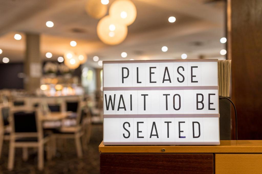 Mawson Lakes Hotel - Resim 13