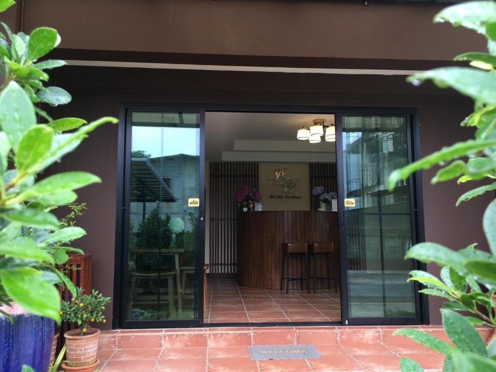 B and Y Residence - Resim 12