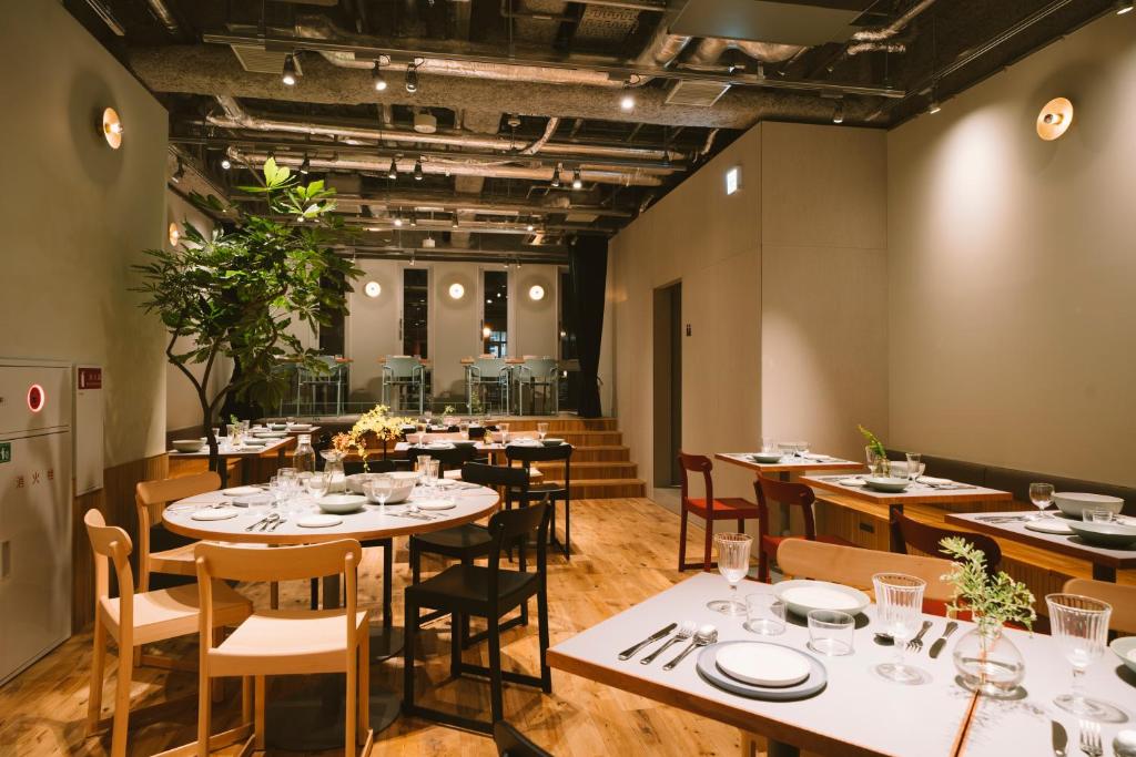 Restaurace v ubytování LANDABOUT TOKYO