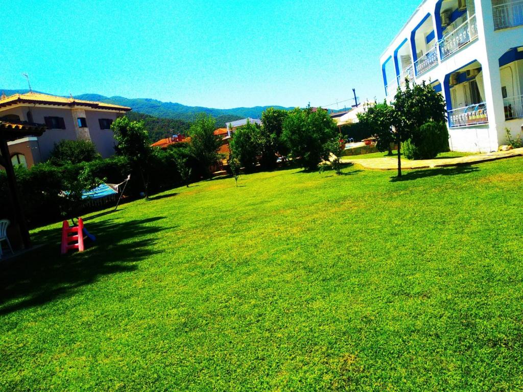 Příroda nedaleko aparthotelu