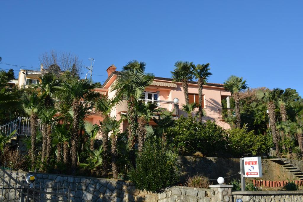 Vrt u objektu Apartment Valentina