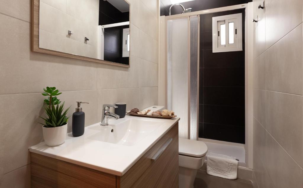 Sunny Penthouse in Sagrada Familia - Apartamento Con Terraza