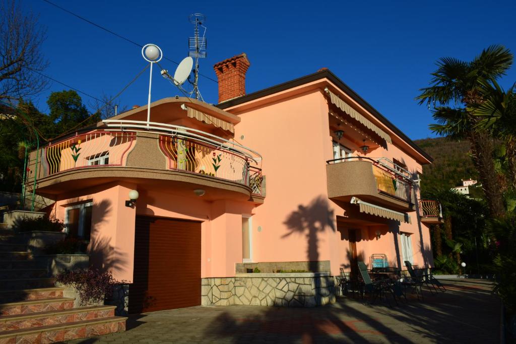 Zgrada u kojoj se nalazi apartman