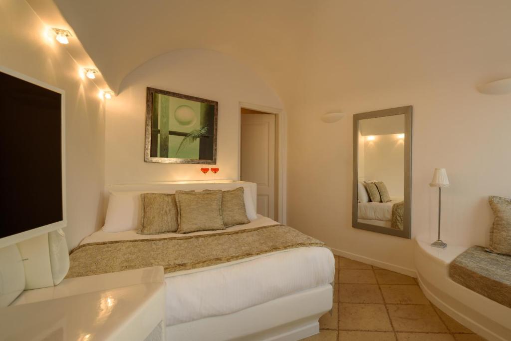 Above Blue Suites - 5