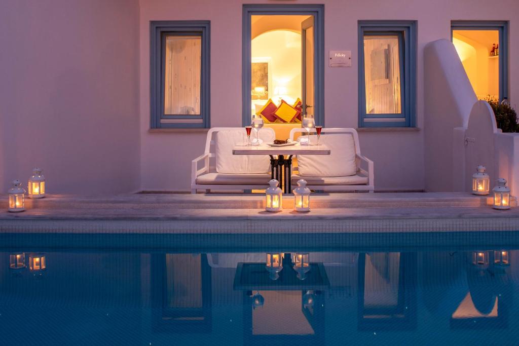 Above Blue Suites - 17