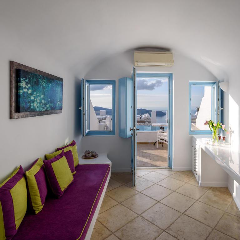 Above Blue Suites - 18