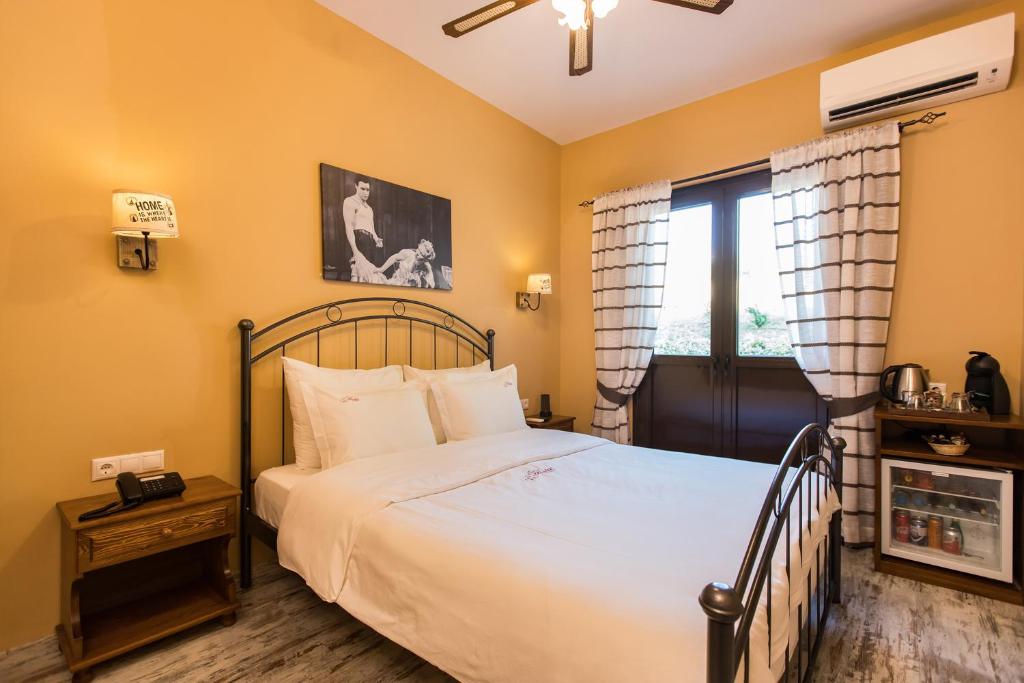 Theatro Hotel Odysseon - 8